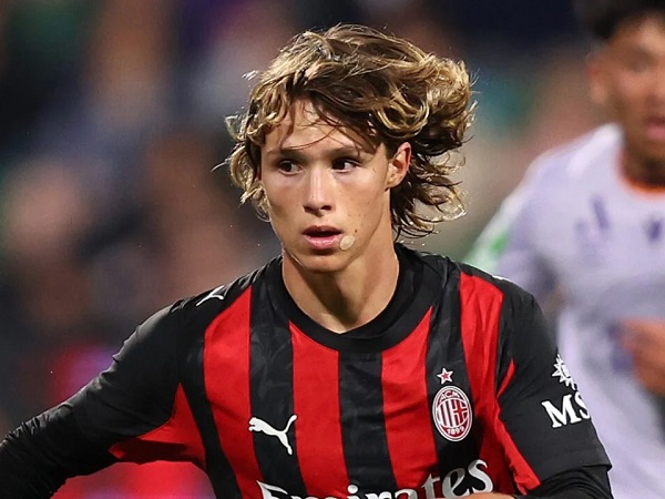 Fabrizio Romano: Milan Siap Pinjamkan Christian Comotto ke Spezia